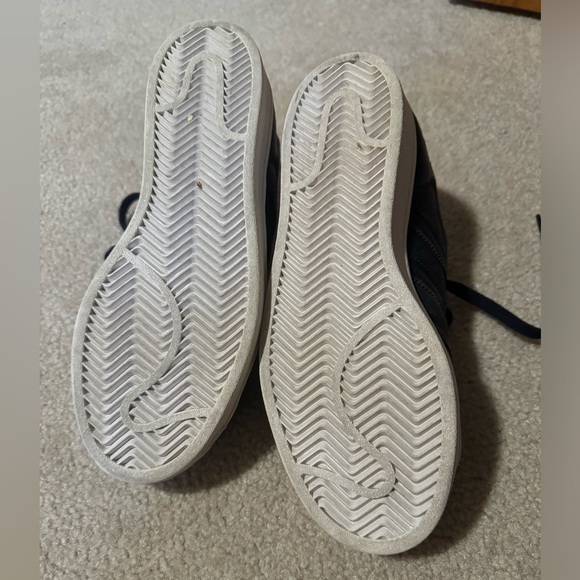 Adidas Superstar, Size 7 1/2 - Picture 4 of 4